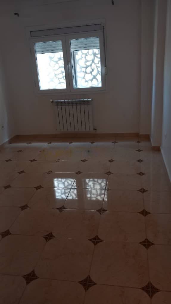 Location Niveau de villa F4 Birkhadem