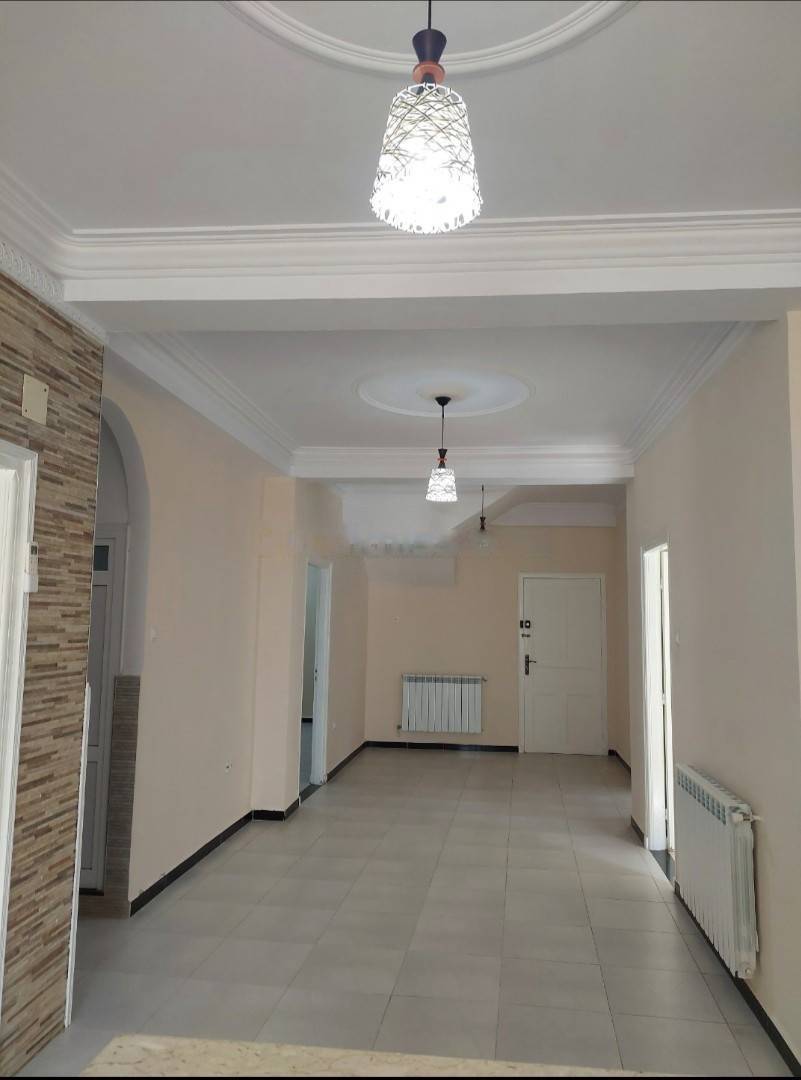 Location Niveau de villa F4 Rouiba