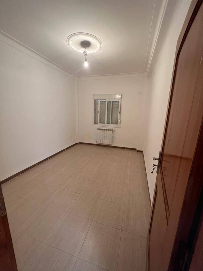 Location Appartement F4 Staoueli