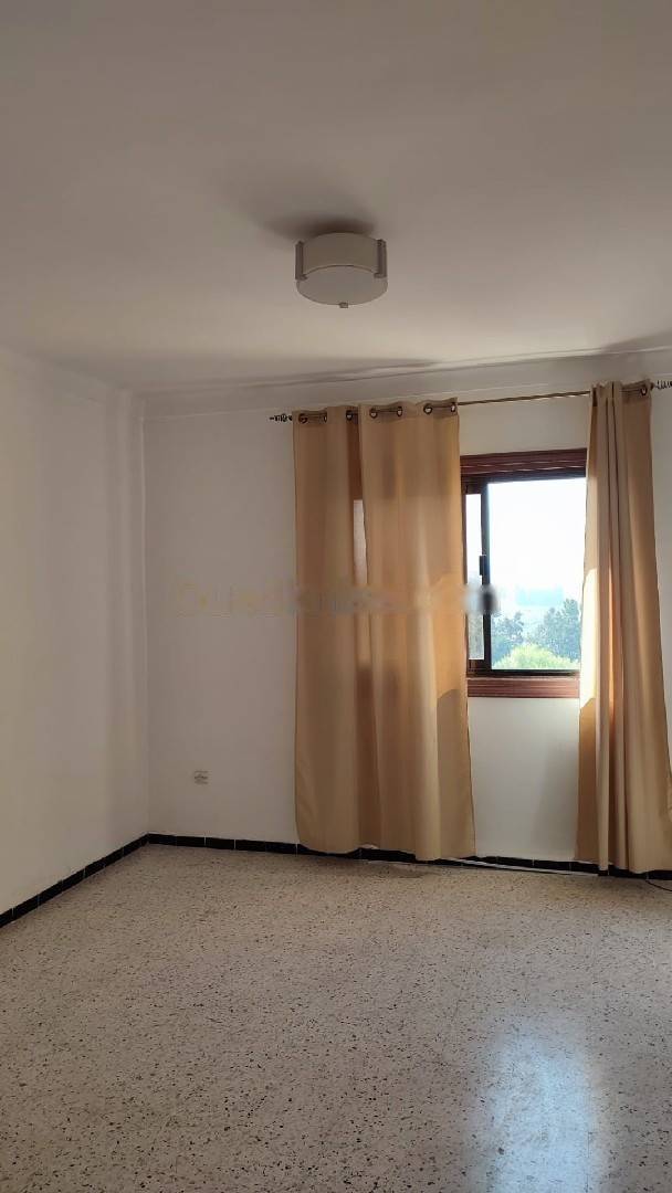 Location Appartement F2 Souidania