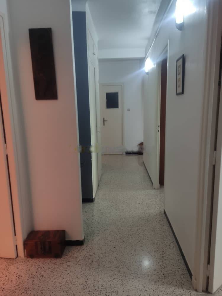 Location Appartement F3 Ben Aknoun