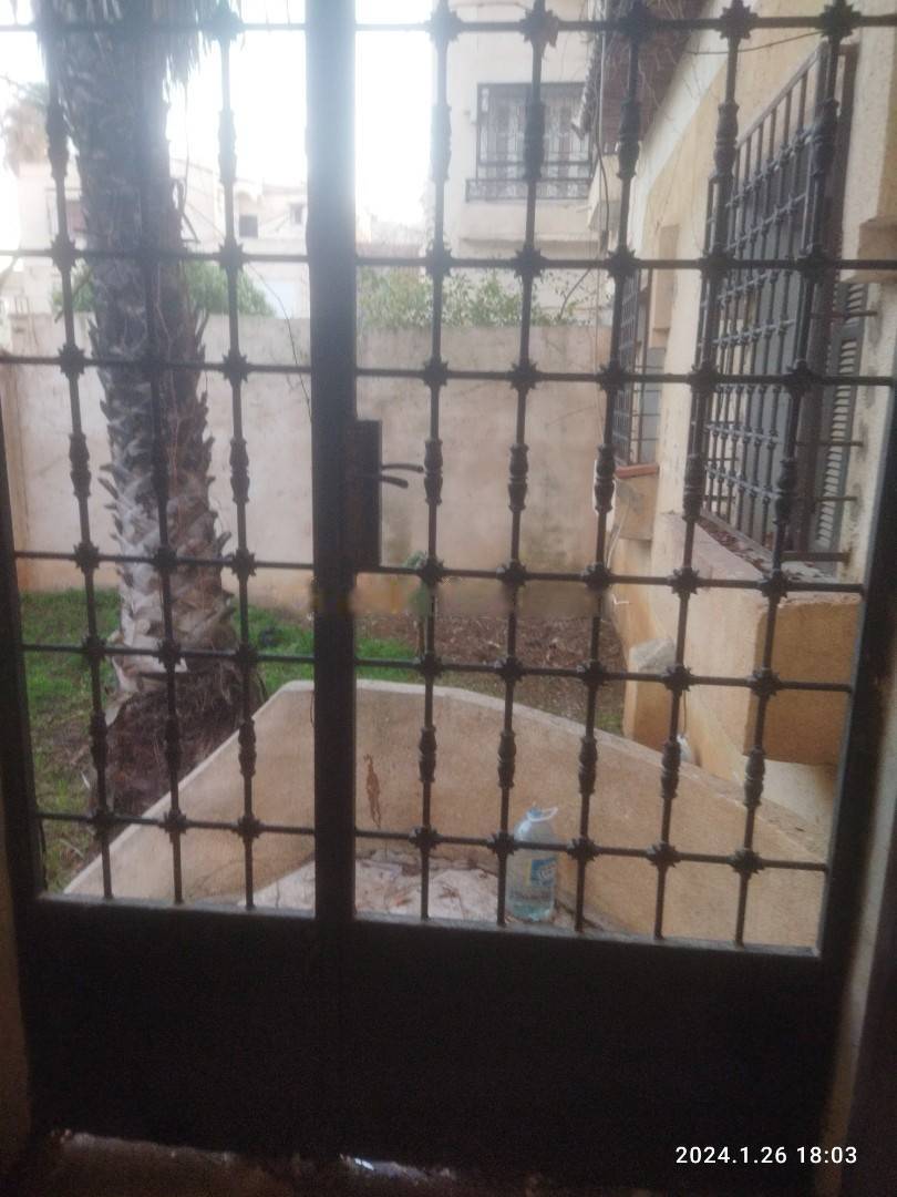 Location Niveau de villa F4 Ain Taya