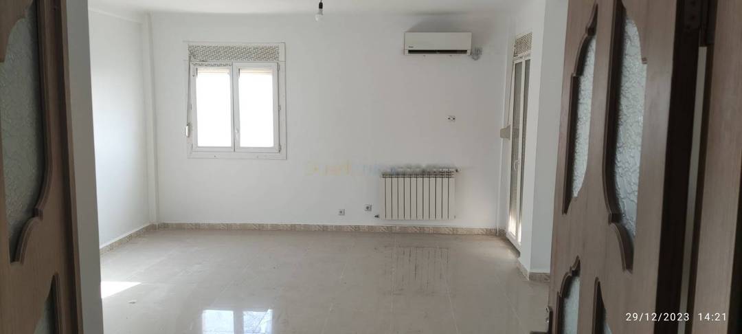 Location Appartement F4 Bordj El Bahri