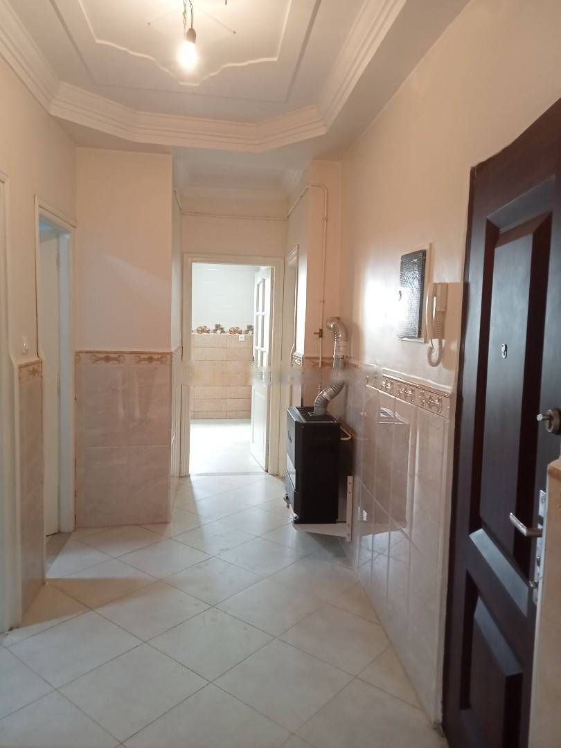 Location Appartement F3 Birkhadem