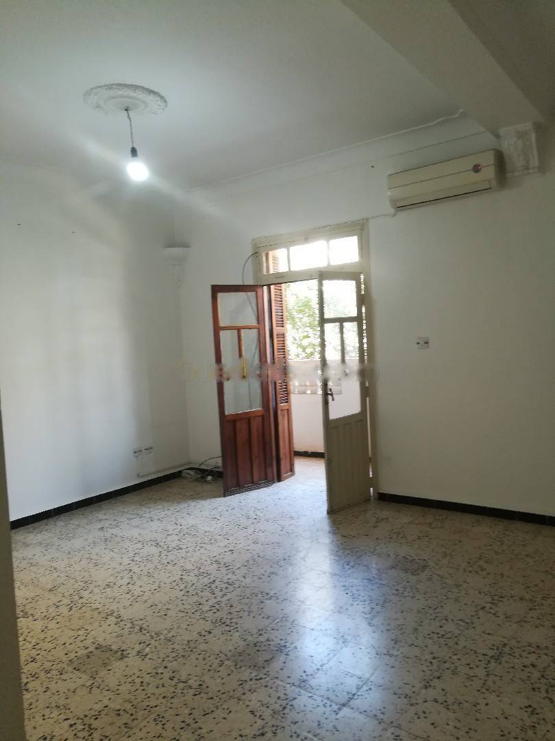 Location Appartement F4 Dar El Beida