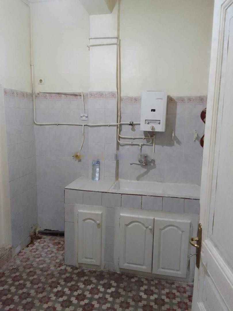 Location Appartement F2 Baba Hassen