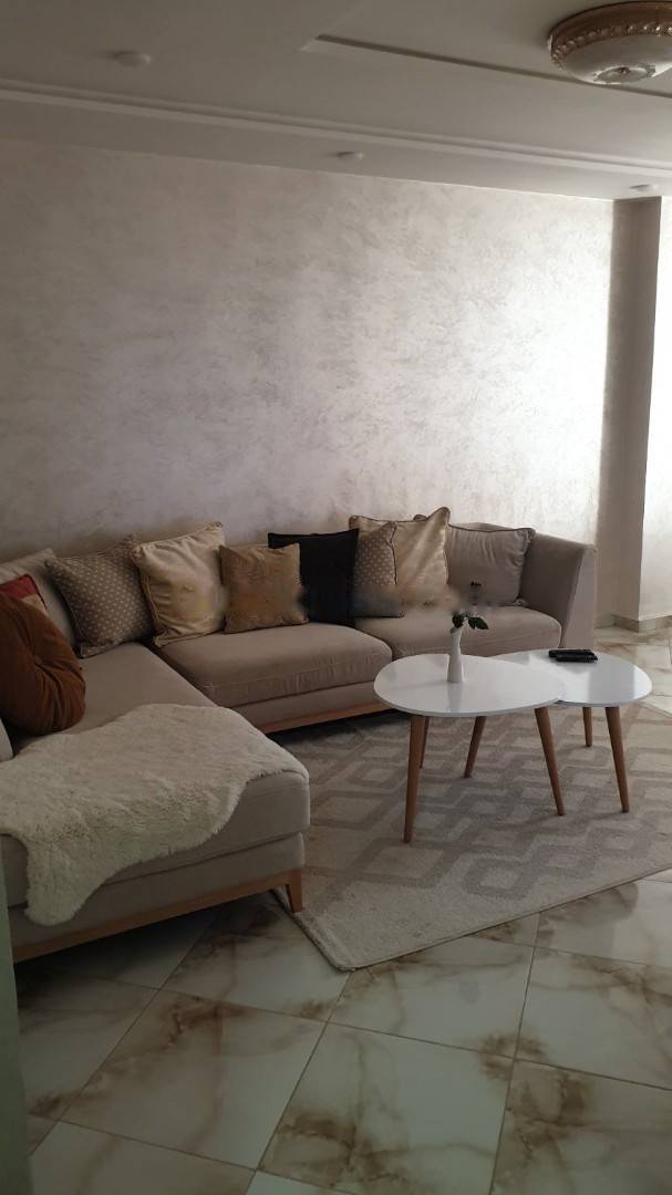 Location Appartement F4 Djasr Kasentina