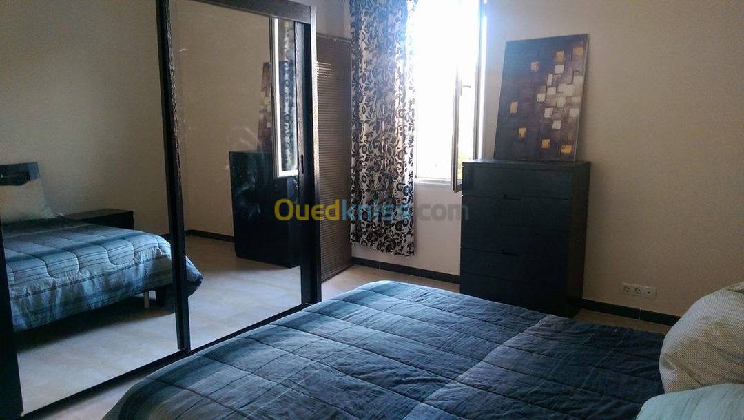 Location Appartement F3 El Mouradia