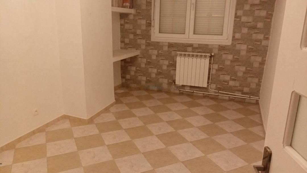 Location Appartement F4 El Achour