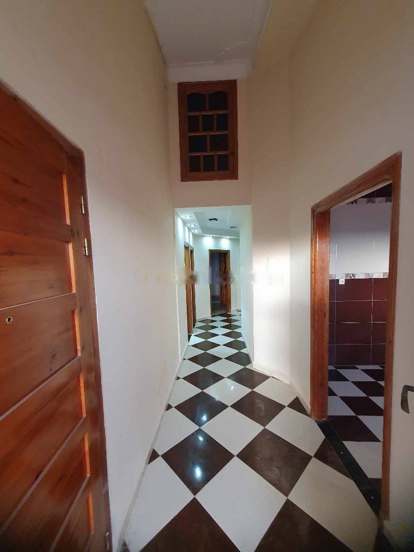 Location Appartement F4 Bordj El Bahri