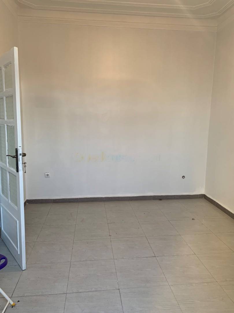 Vente Appartement F3 El Mouradia