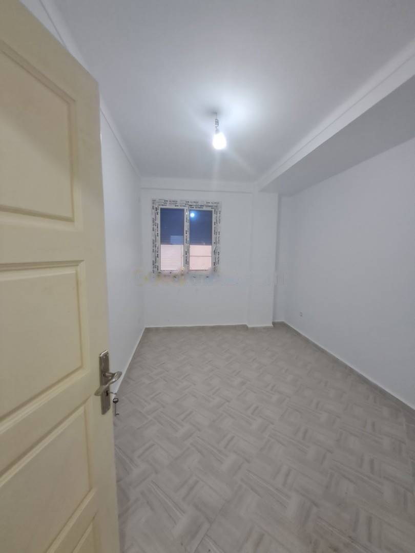  Vente appartement f2 bordj el kiffan