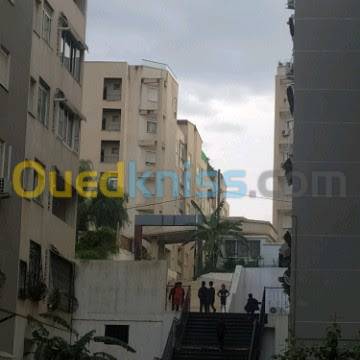 Location Appartement F4 Souidania