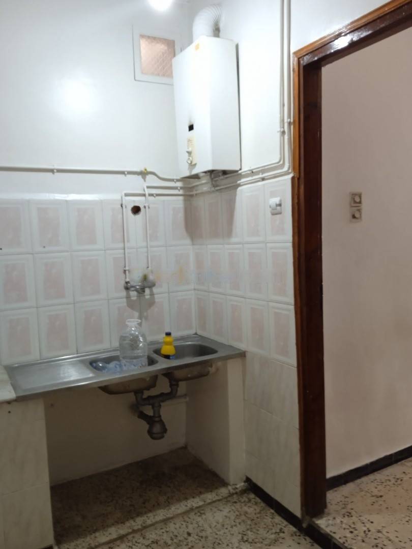 Location Niveau de villa F3 Dar El Beida