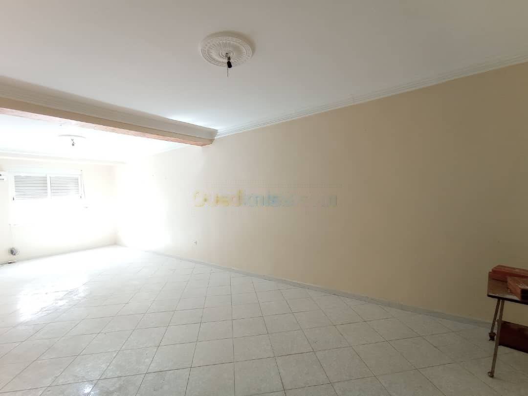 Location Niveau de villa F4 Bab Ezzouar
