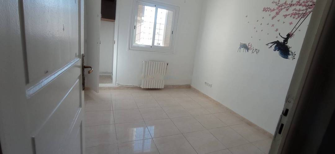 Location Appartement F4 El Achour