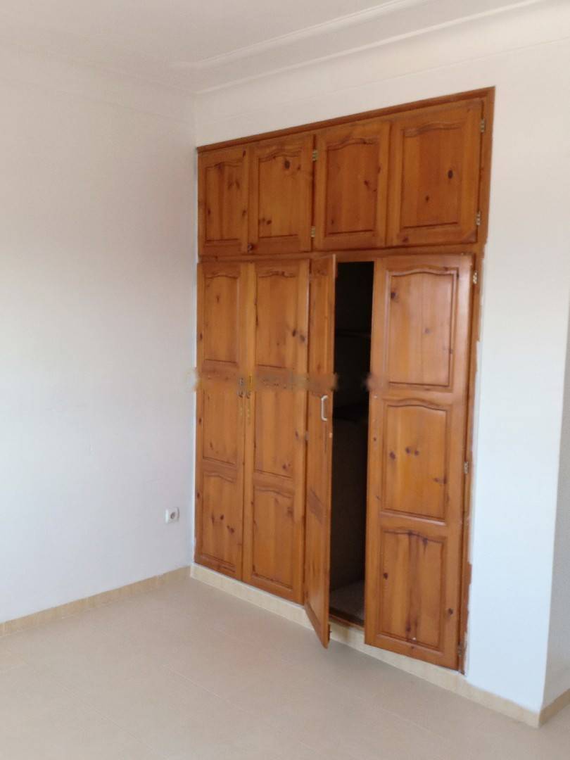 Location Appartement F3 Birkhadem