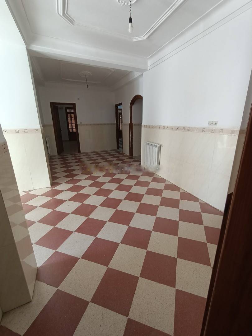 Location Niveau de villa F6 Birkhadem