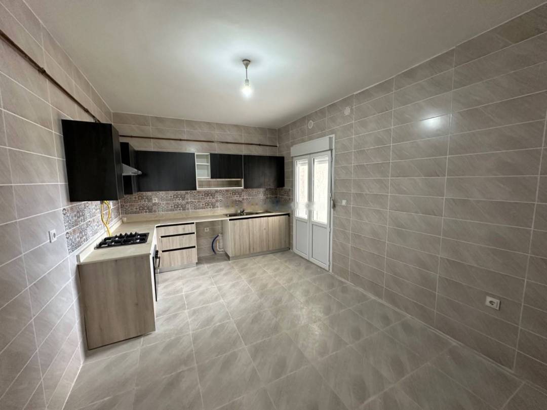 Location Appartement F4 Kouba