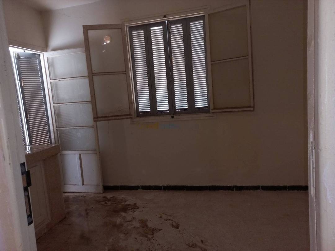 Location Appartement F4 Rouiba