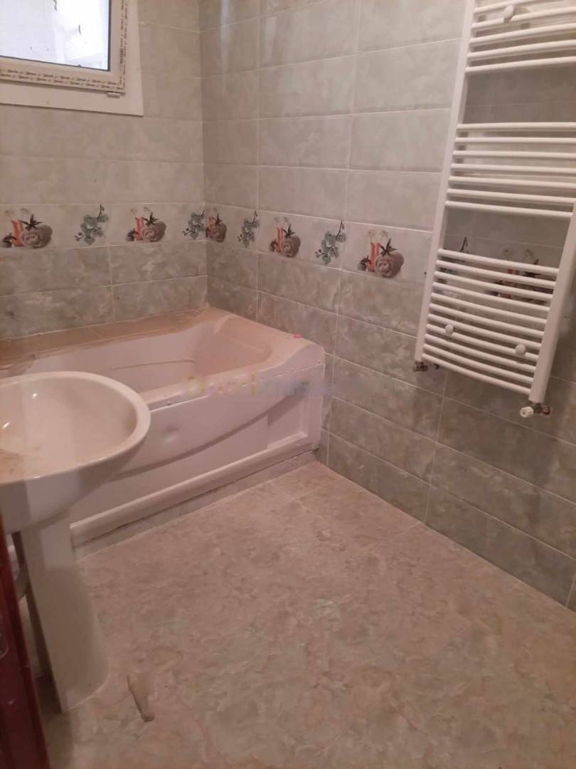 Location Appartement F4 Reghaia