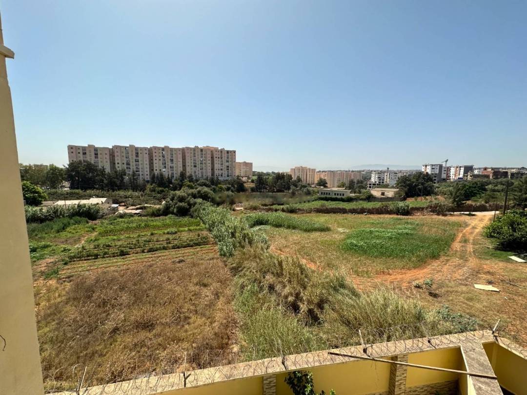 Location Appartement F4 Birkhadem