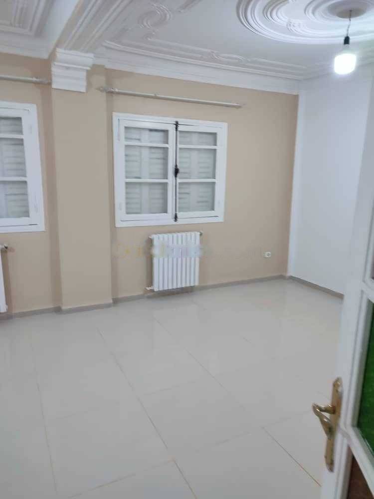 Location Appartement F4 Saoula