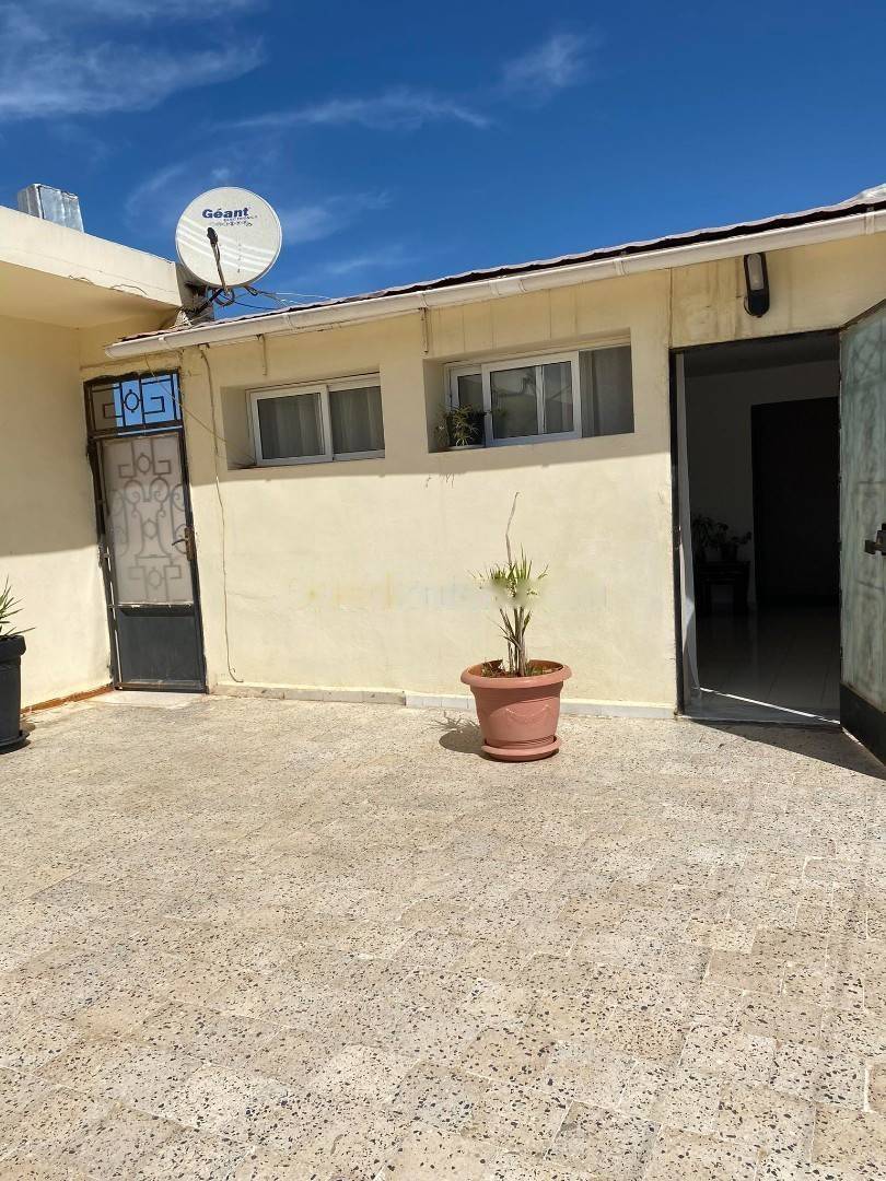 Location Niveau de villa F5 Bab Ezzouar