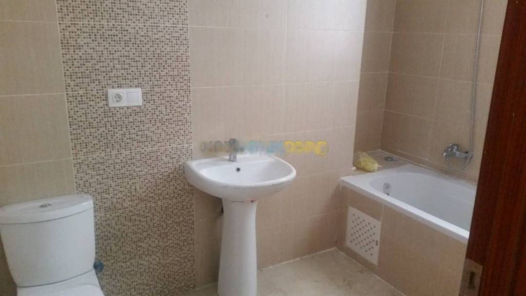 Location Appartement F4 El Achour