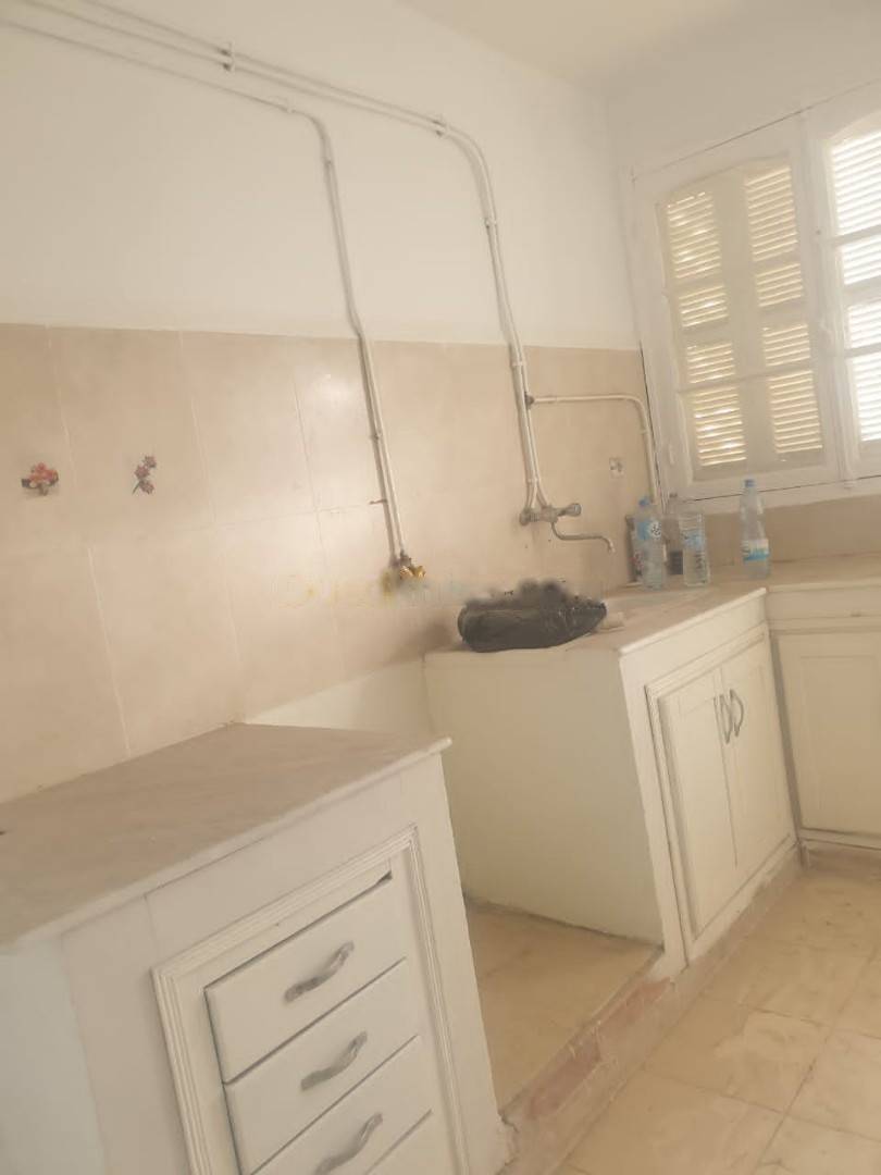 Location Appartement F3 Bordj El Bahri