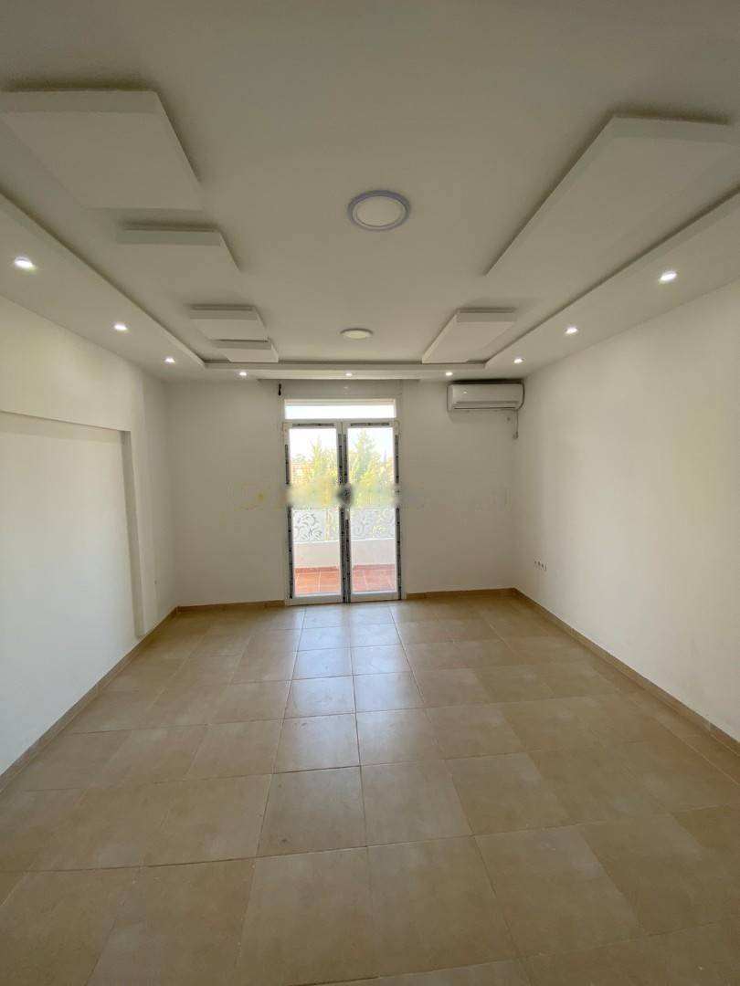 Location Appartement F4 El Achour