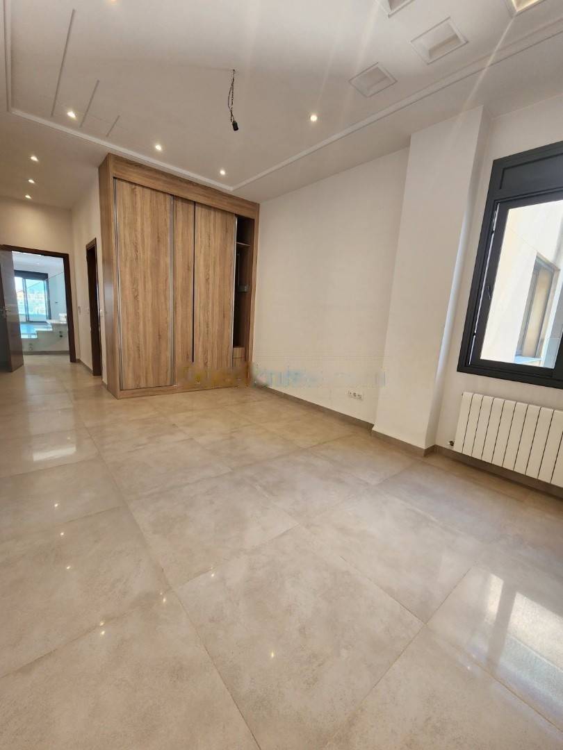 Location Appartement F6 Bir Mourad Rais