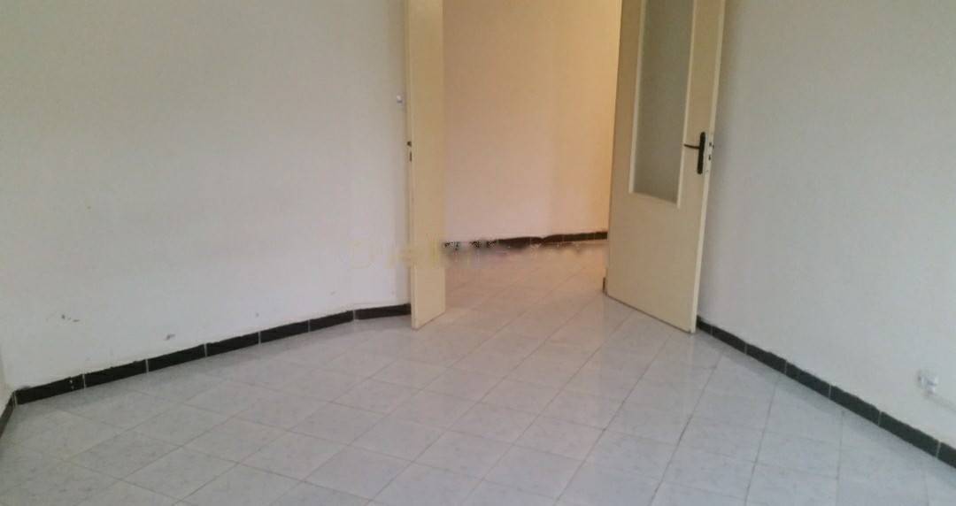 Location Appartement F2 Bouzareah