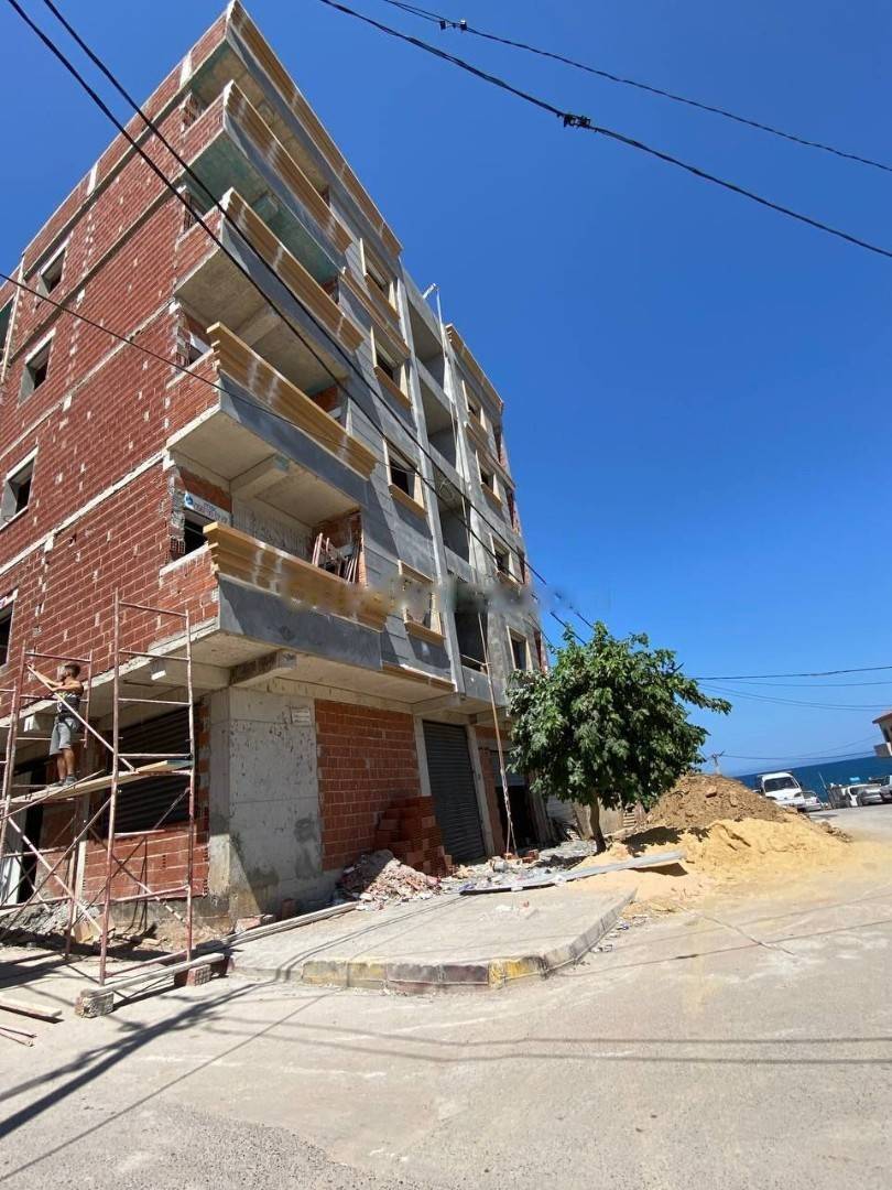 Vente Local F2 Bordj El Kiffan
