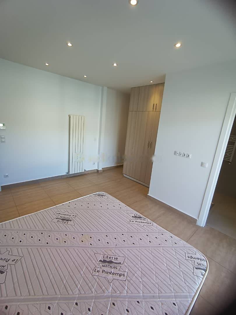 Location Appartement F4 Hydra