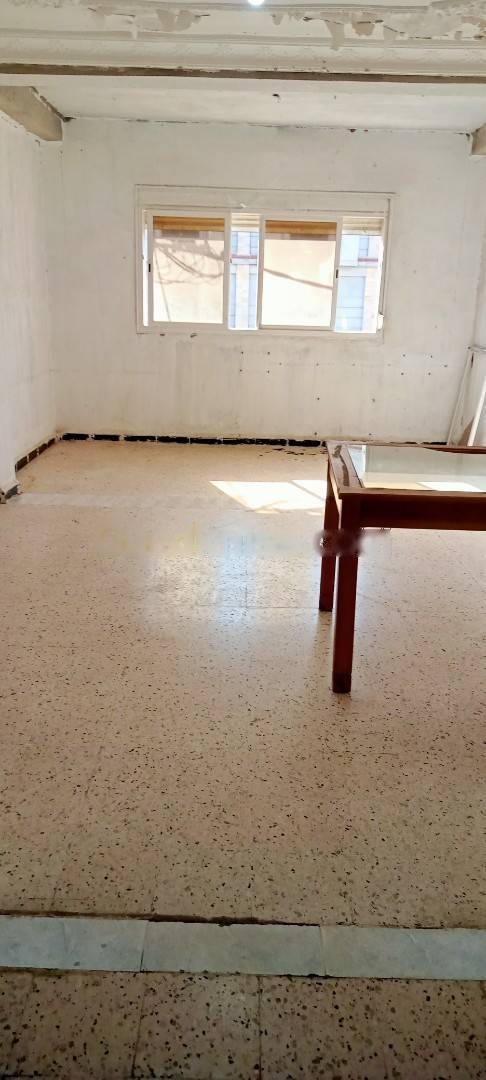 Location Niveau de villa F5 Ben Aknoun