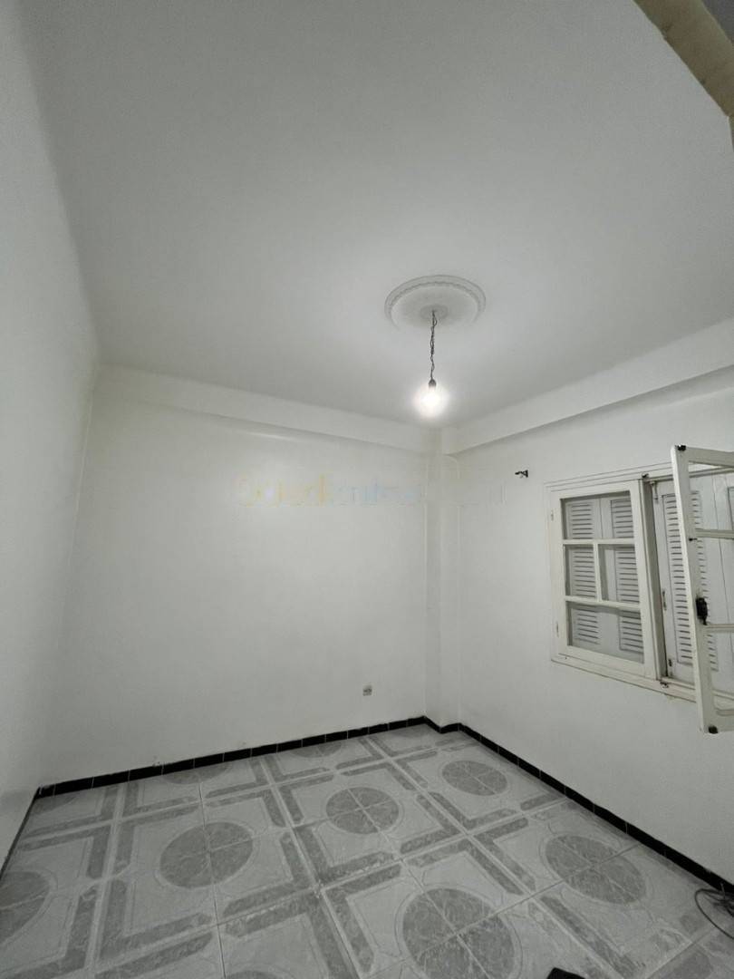 Location Appartement F2 El Achour