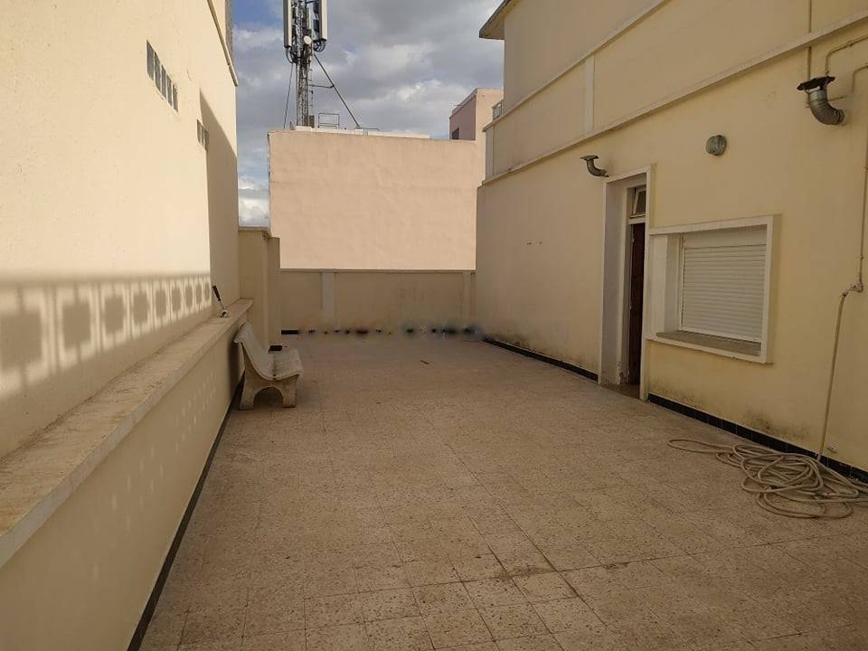 Location Niveau de villa F5 Hussein Dey