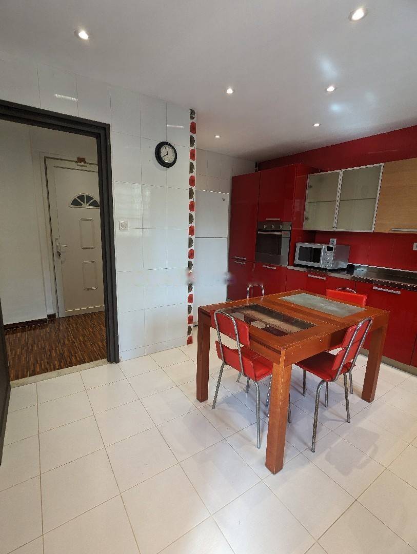 Location Appartement F4 Birkhadem