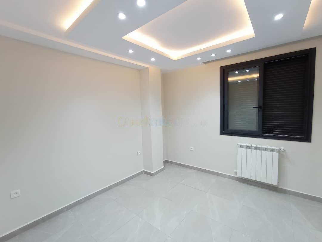 Location Appartement F4 Kouba