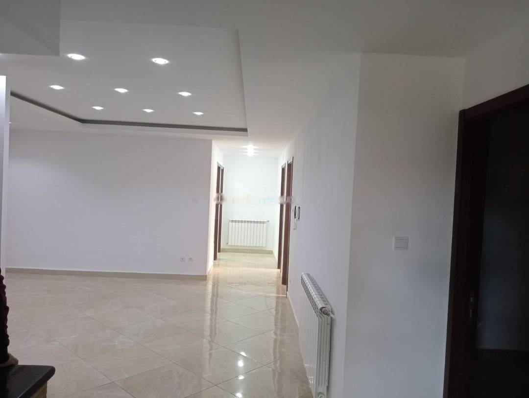 Location Appartement F5 Hussein Dey