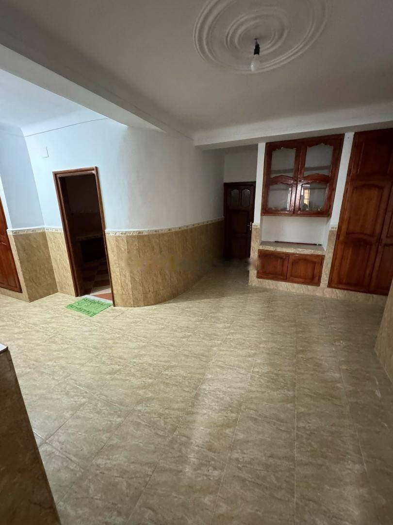 Location Appartement F4 Dar El Beida