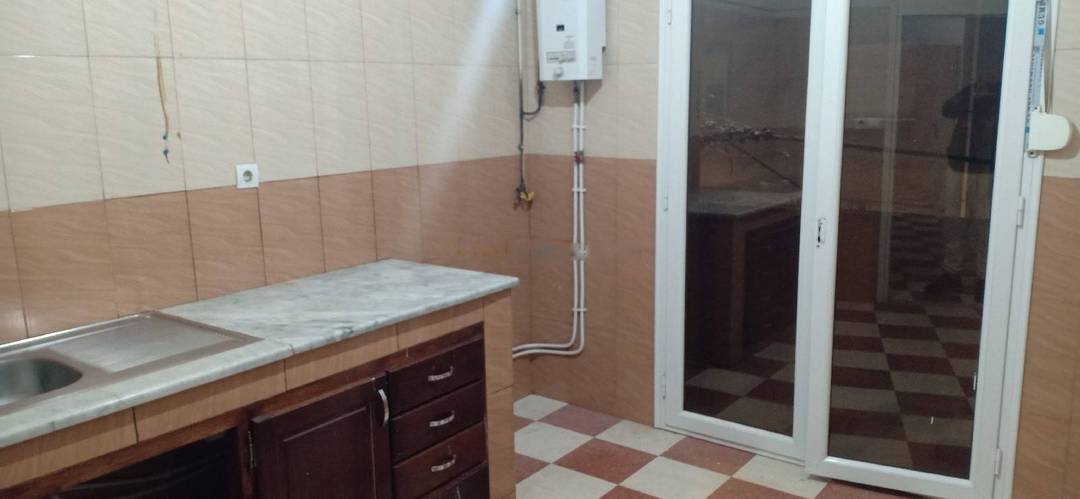 Location Appartement F3 Birkhadem