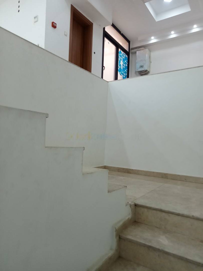 Location Immeuble Djasr Kasentina