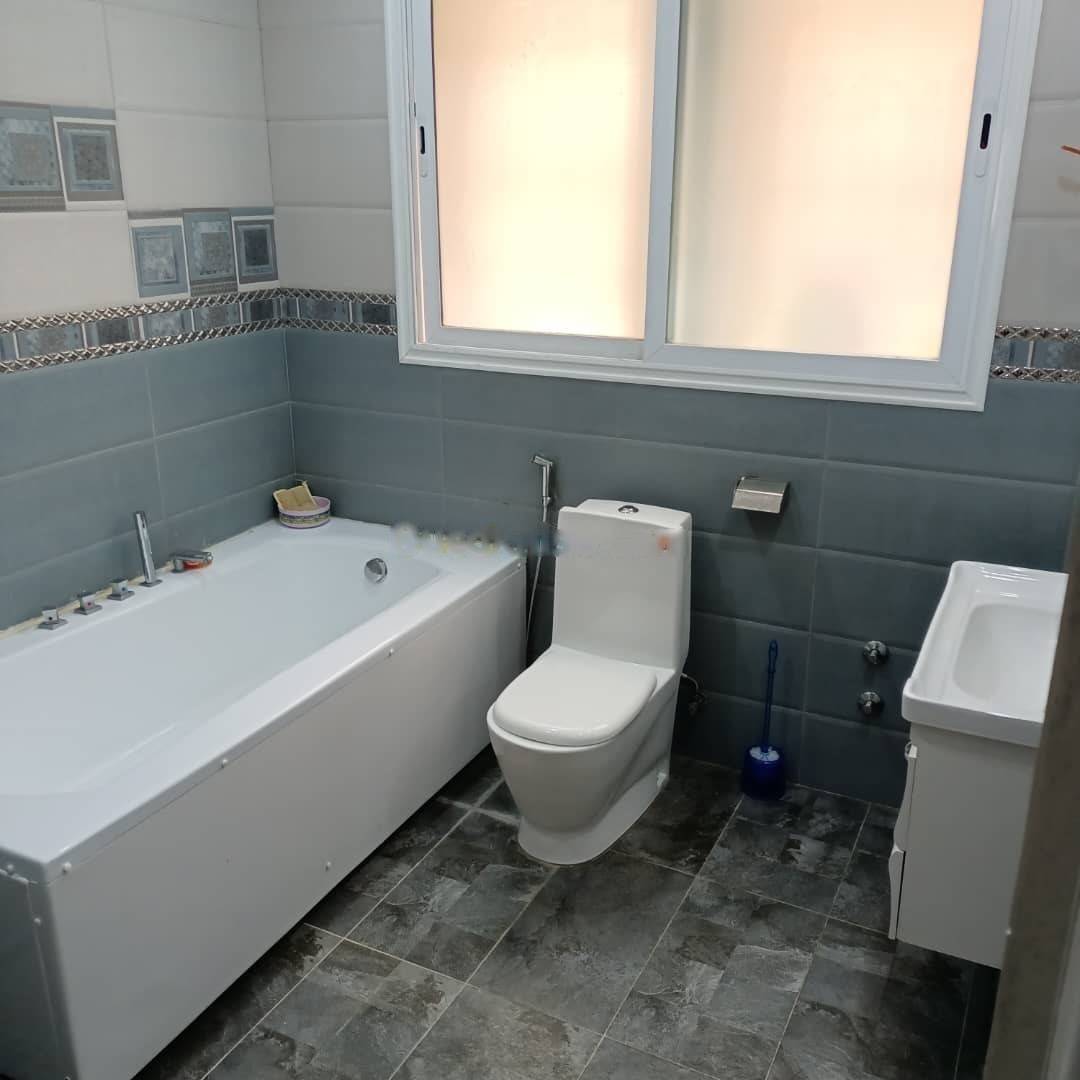 Location Niveau de villa F4 Ain Taya