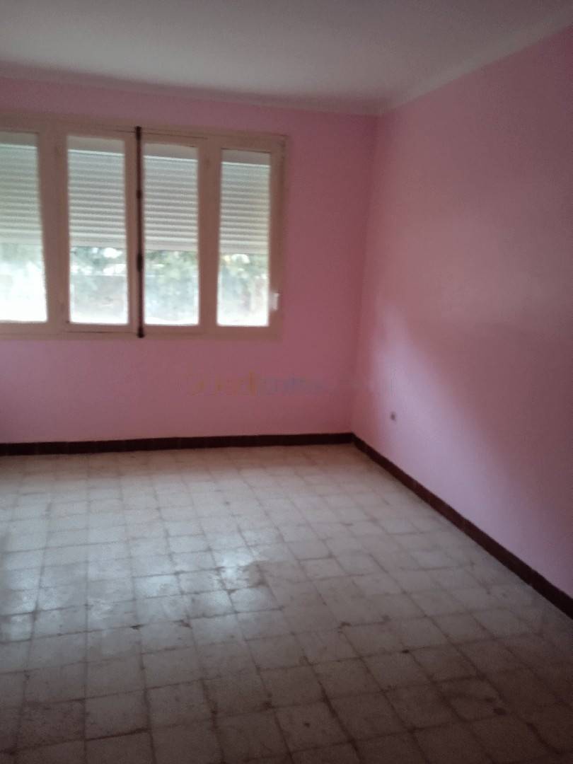 Location Appartement F3 Saoula