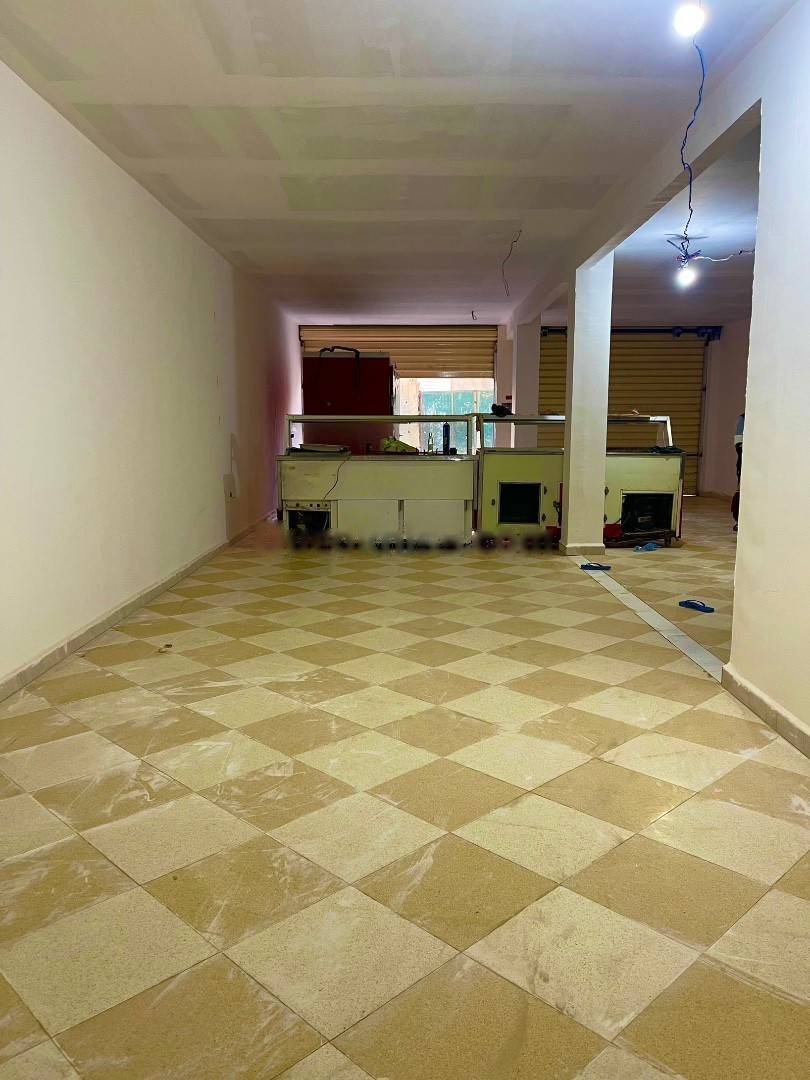 Location Local F6 Souidania