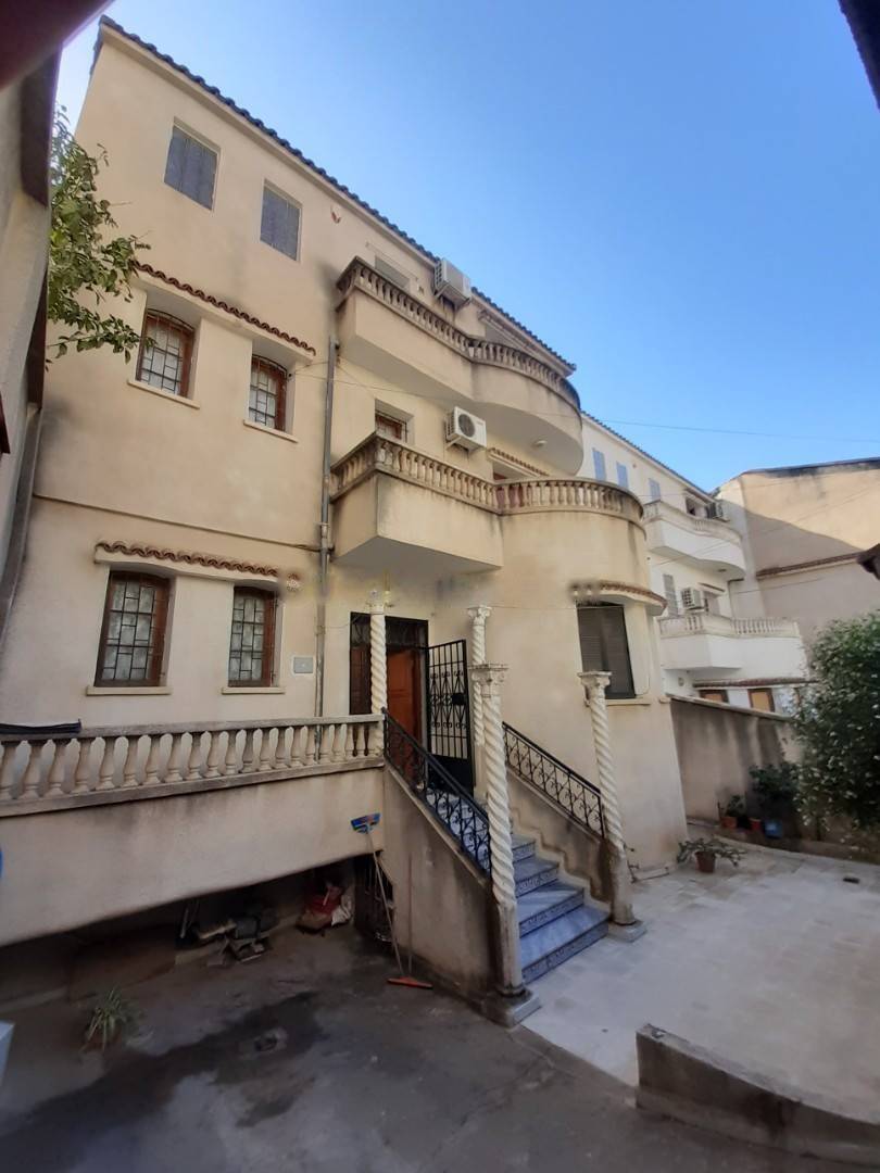 Location Niveau de villa F4 Baba Hassen