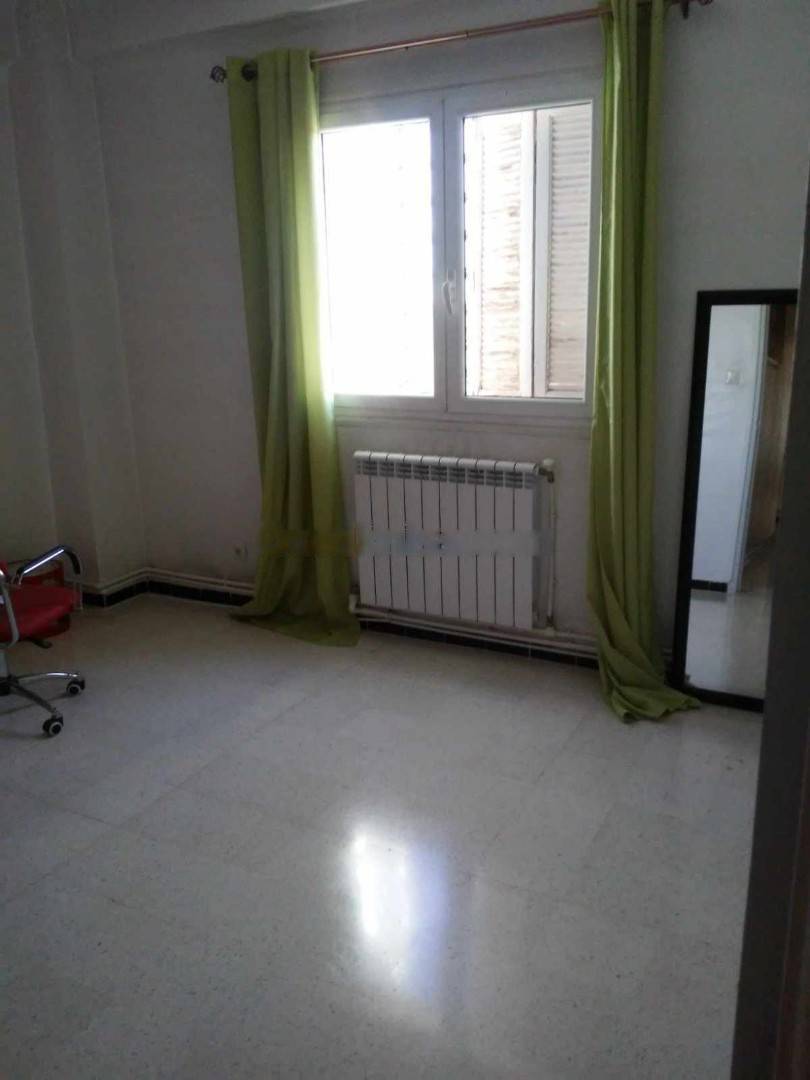 Location Appartement F4 Birkhadem