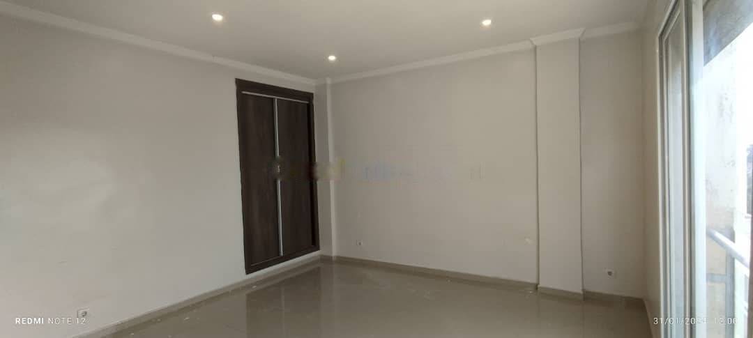 Location Appartement F3 Birkhadem